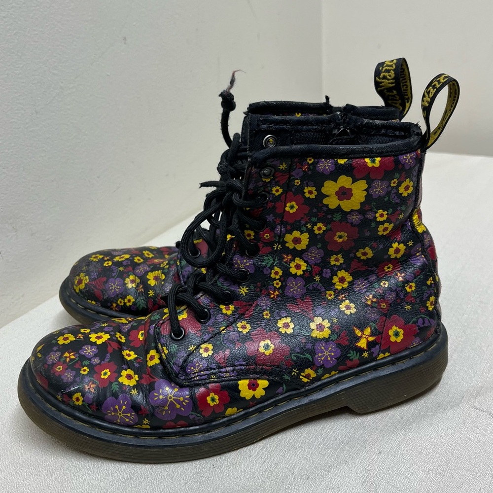 Dr. Martens Girls Delaney Ankle Boots Multicolor Floral Size 3